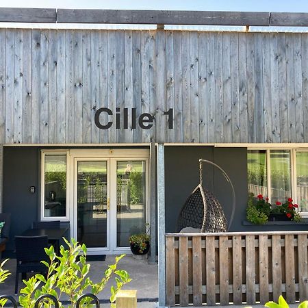 Cille Apartments, Ballyferriter Village Esterno foto