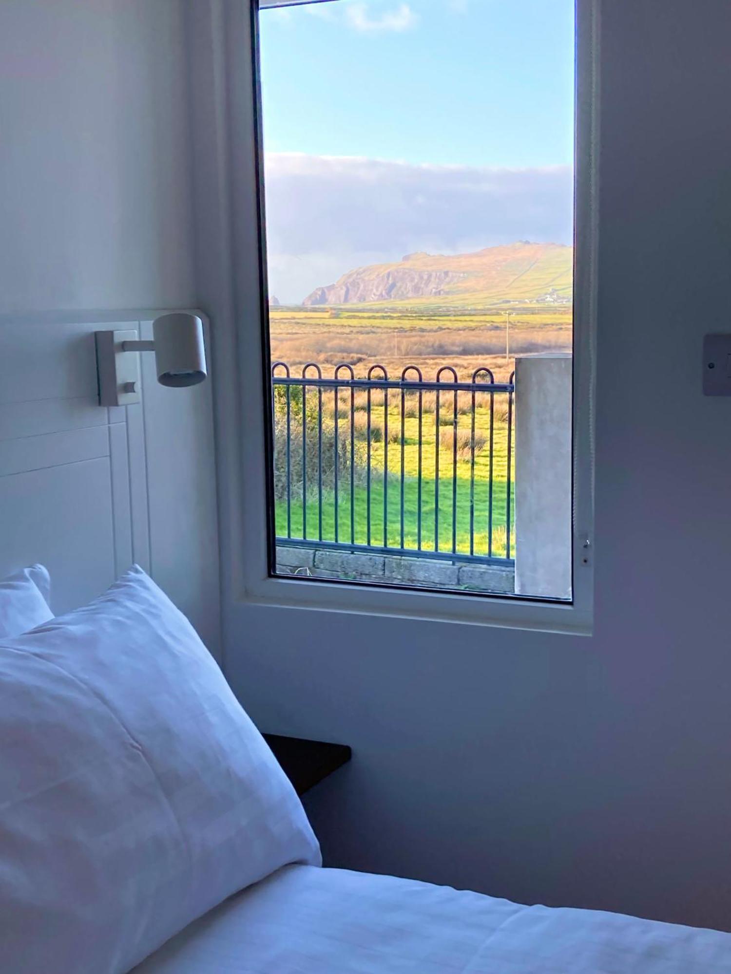 Cille Apartments, Ballyferriter Village Esterno foto