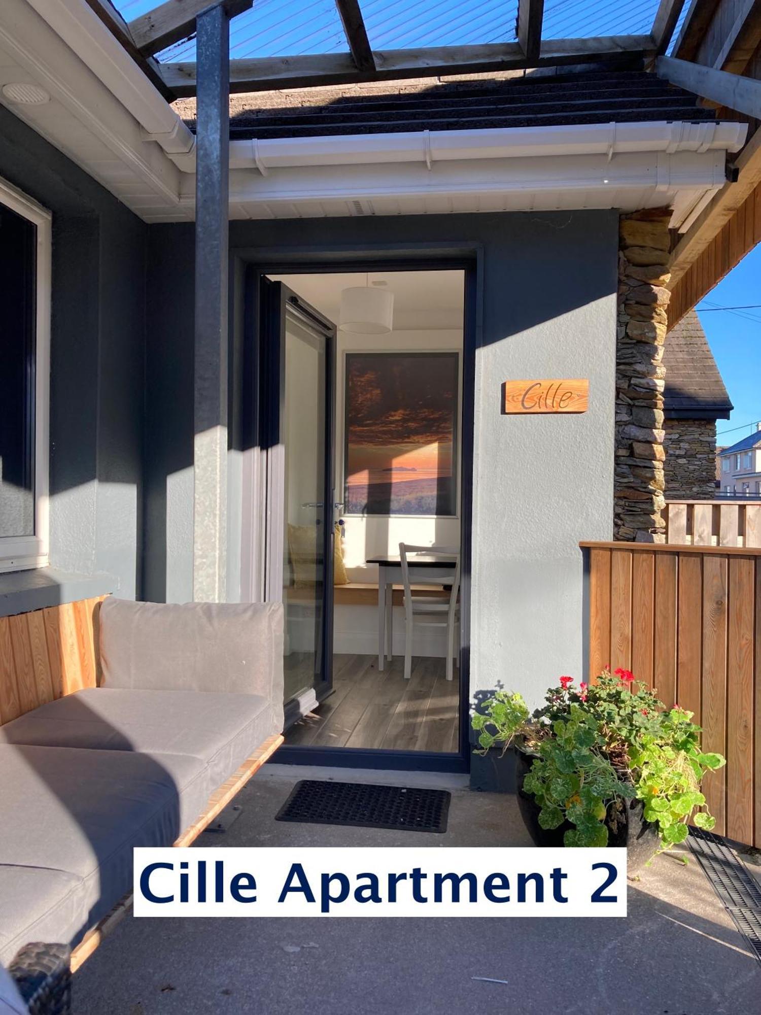Cille Apartments, Ballyferriter Village Esterno foto